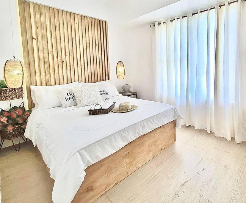 New Luxury Suite With Pool And Netflix Near Airport Marigondon  Extérieur photo